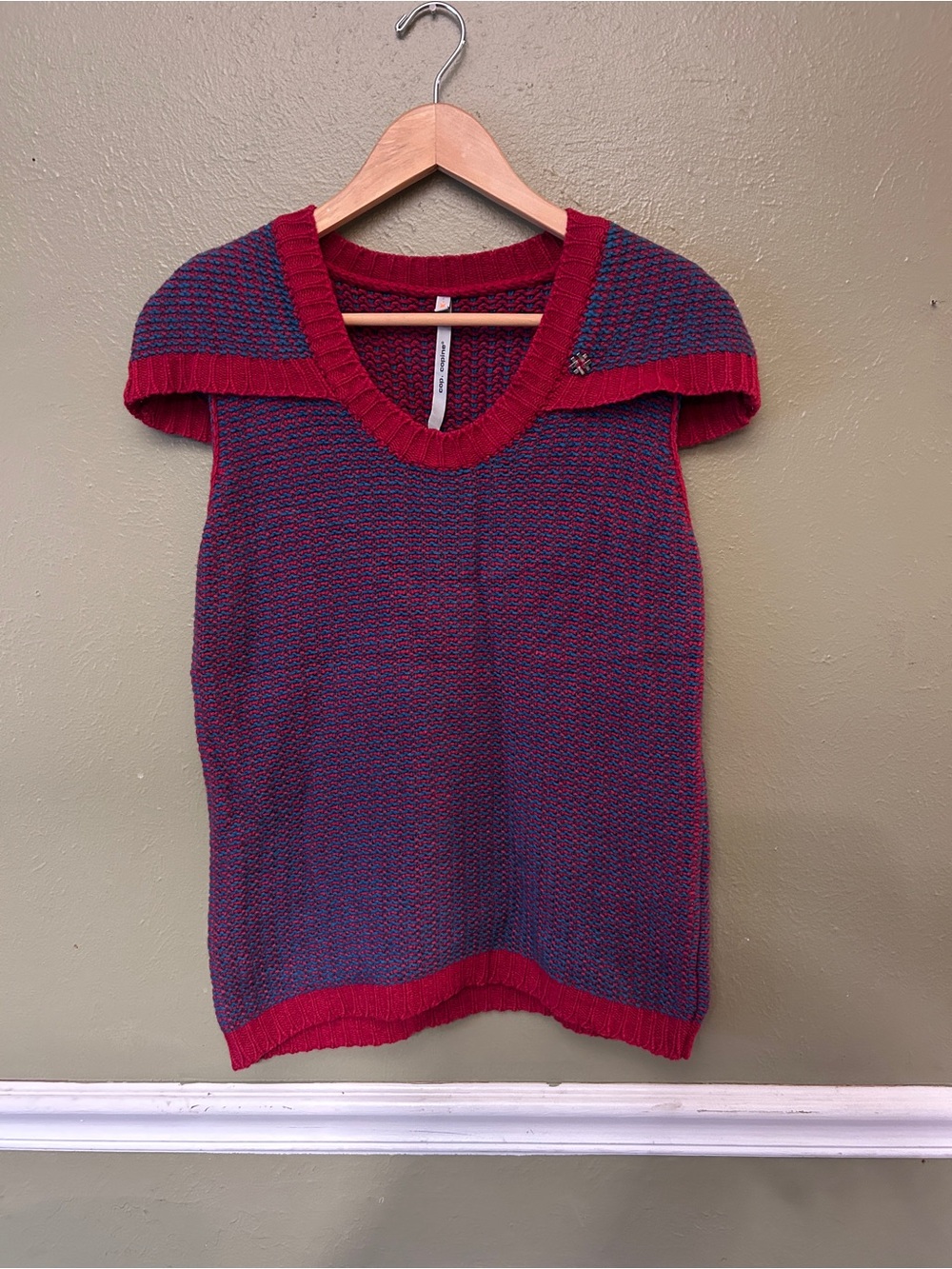 Cop Copine Women's Red & blue Knit V-Neck capelet wool blend Sweater Medium